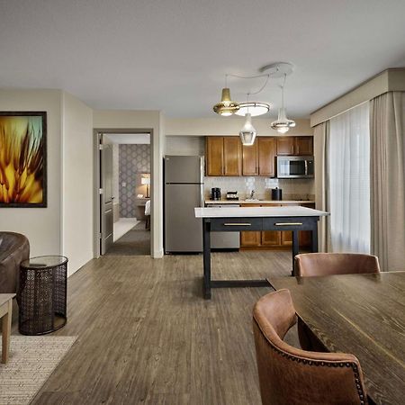 Homewood Suites By Hilton At The Waterfront Wichita Exterior foto