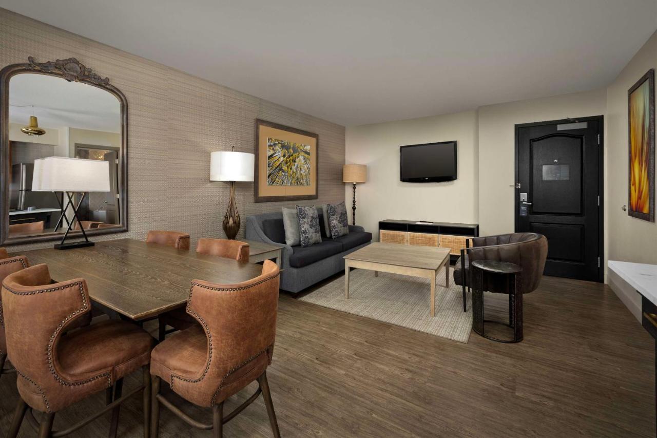 Homewood Suites By Hilton At The Waterfront Wichita Exterior foto