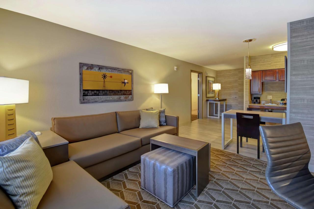 Homewood Suites By Hilton At The Waterfront Wichita Exterior foto