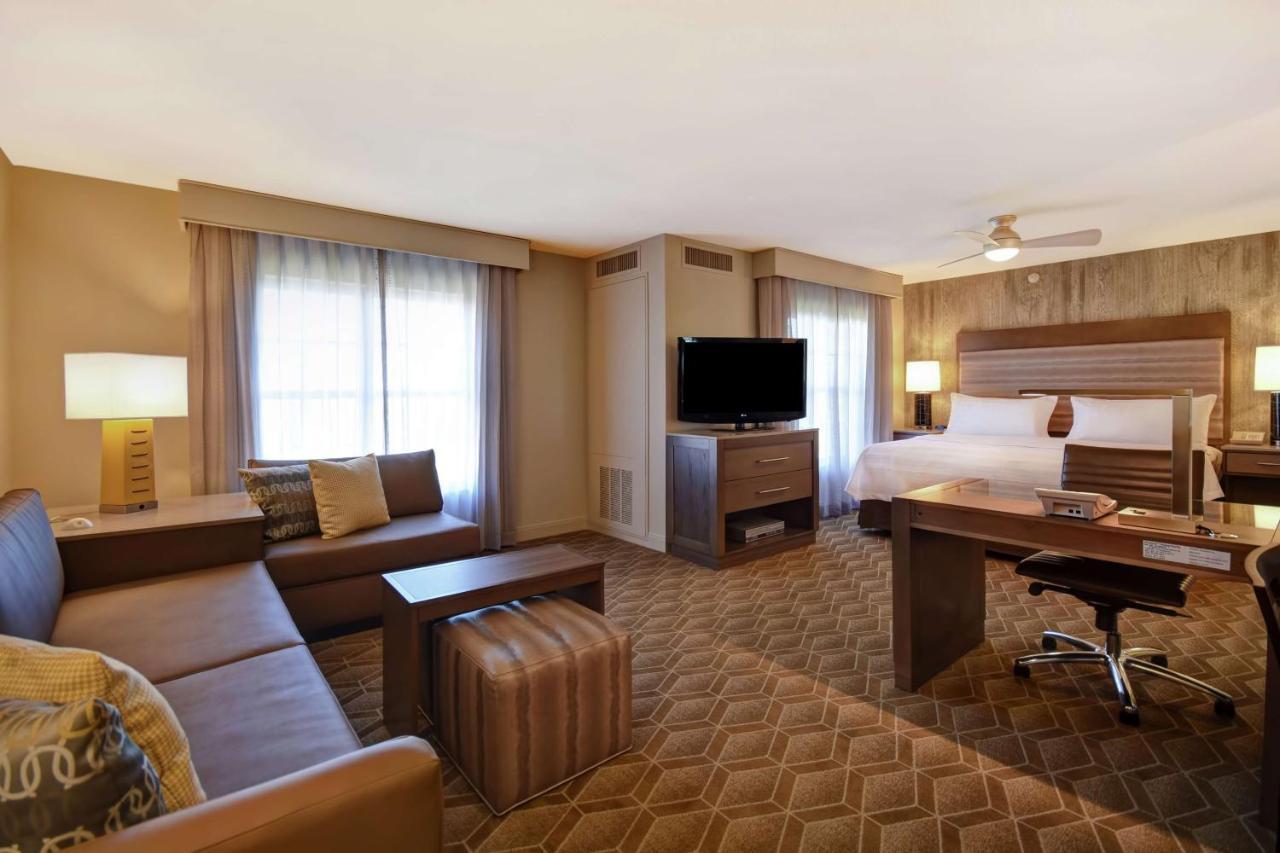 Homewood Suites By Hilton At The Waterfront Wichita Exterior foto