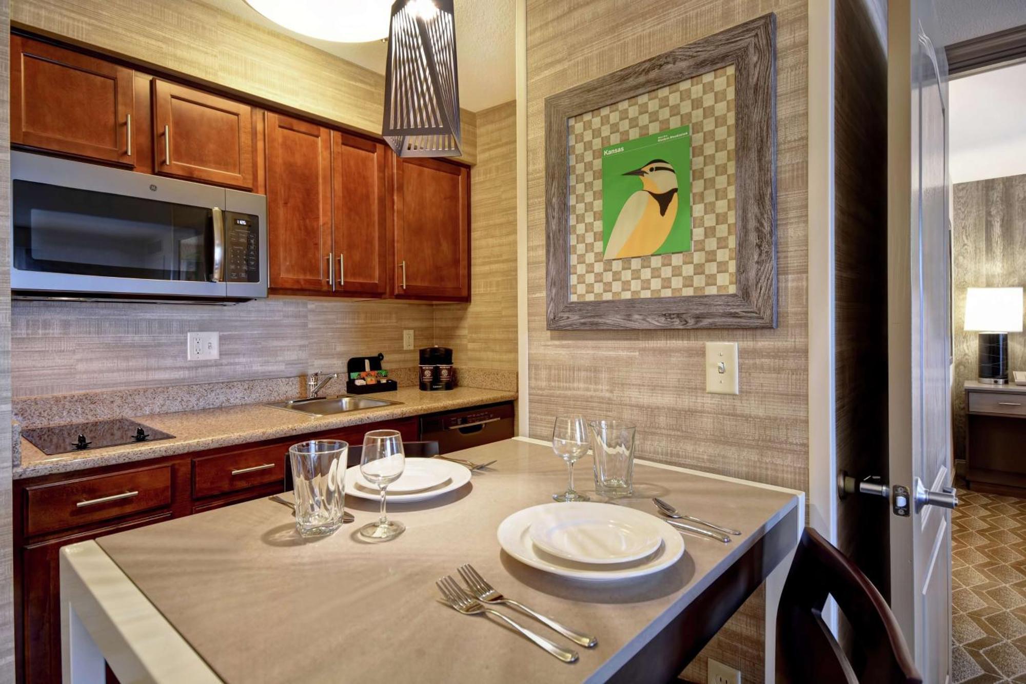 Homewood Suites By Hilton At The Waterfront Wichita Exterior foto