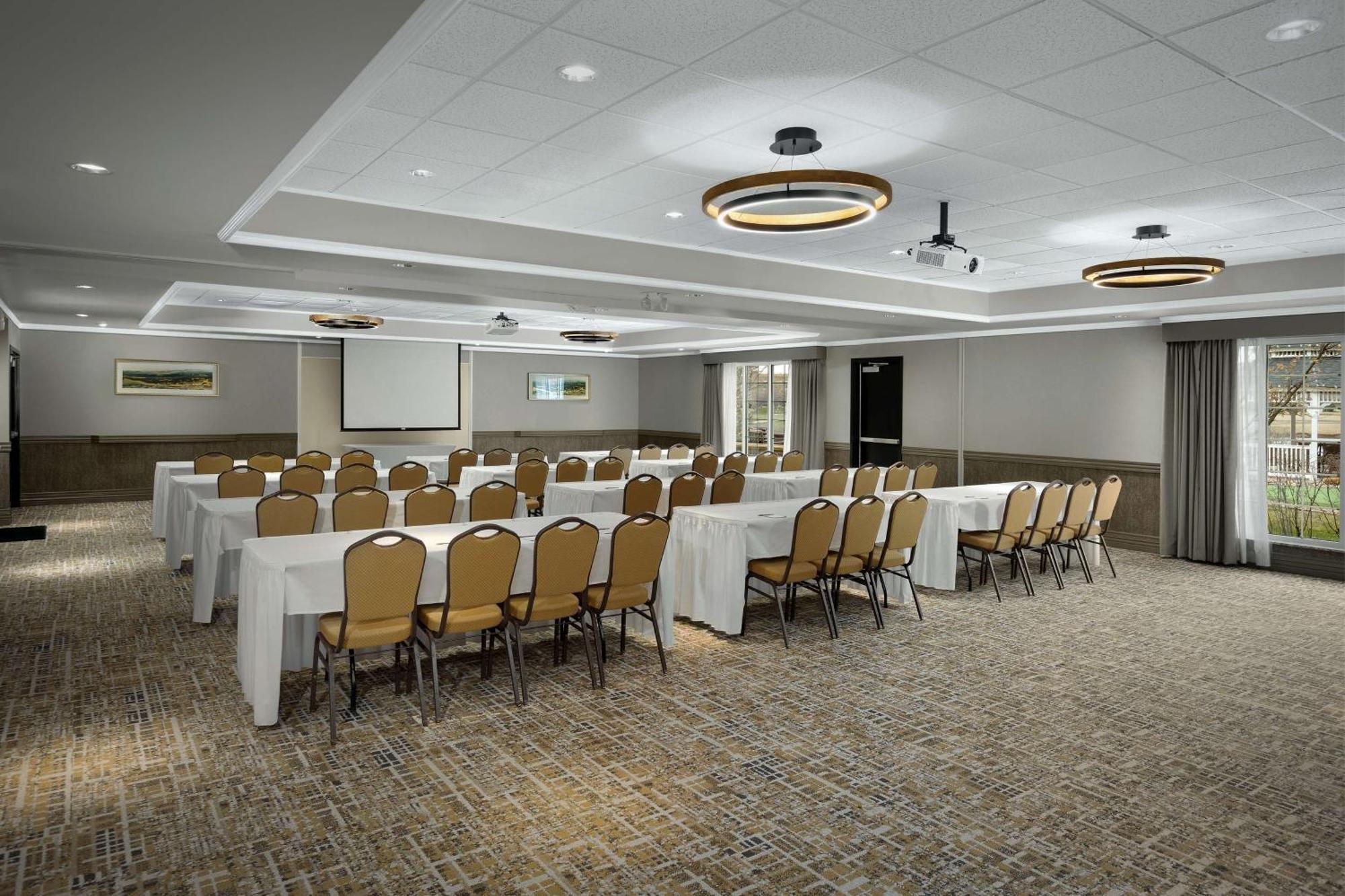 Homewood Suites By Hilton At The Waterfront Wichita Exterior foto